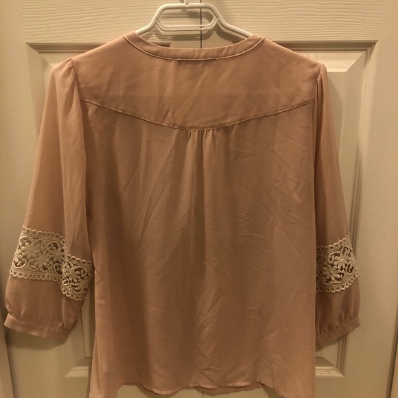 FOREVER 21 Peasant Top - Picture 2 of 2